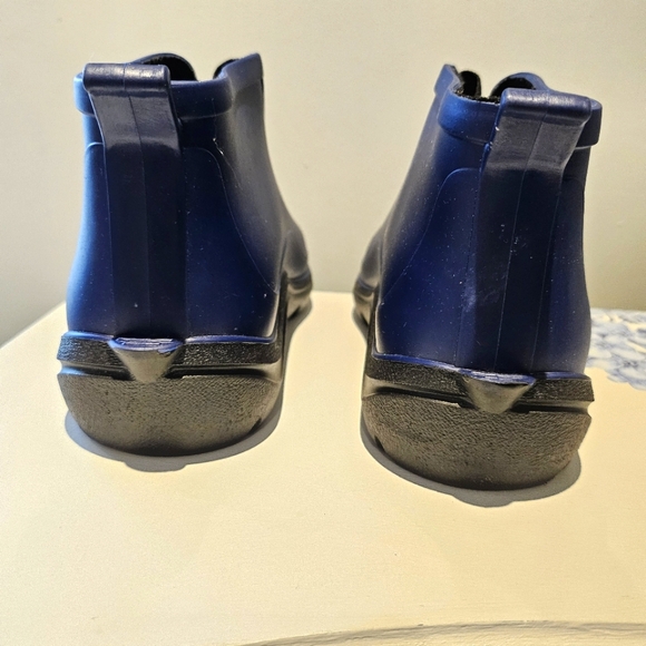 5/$25 Sloggers sz10 rain boots - Picture 2 of 8